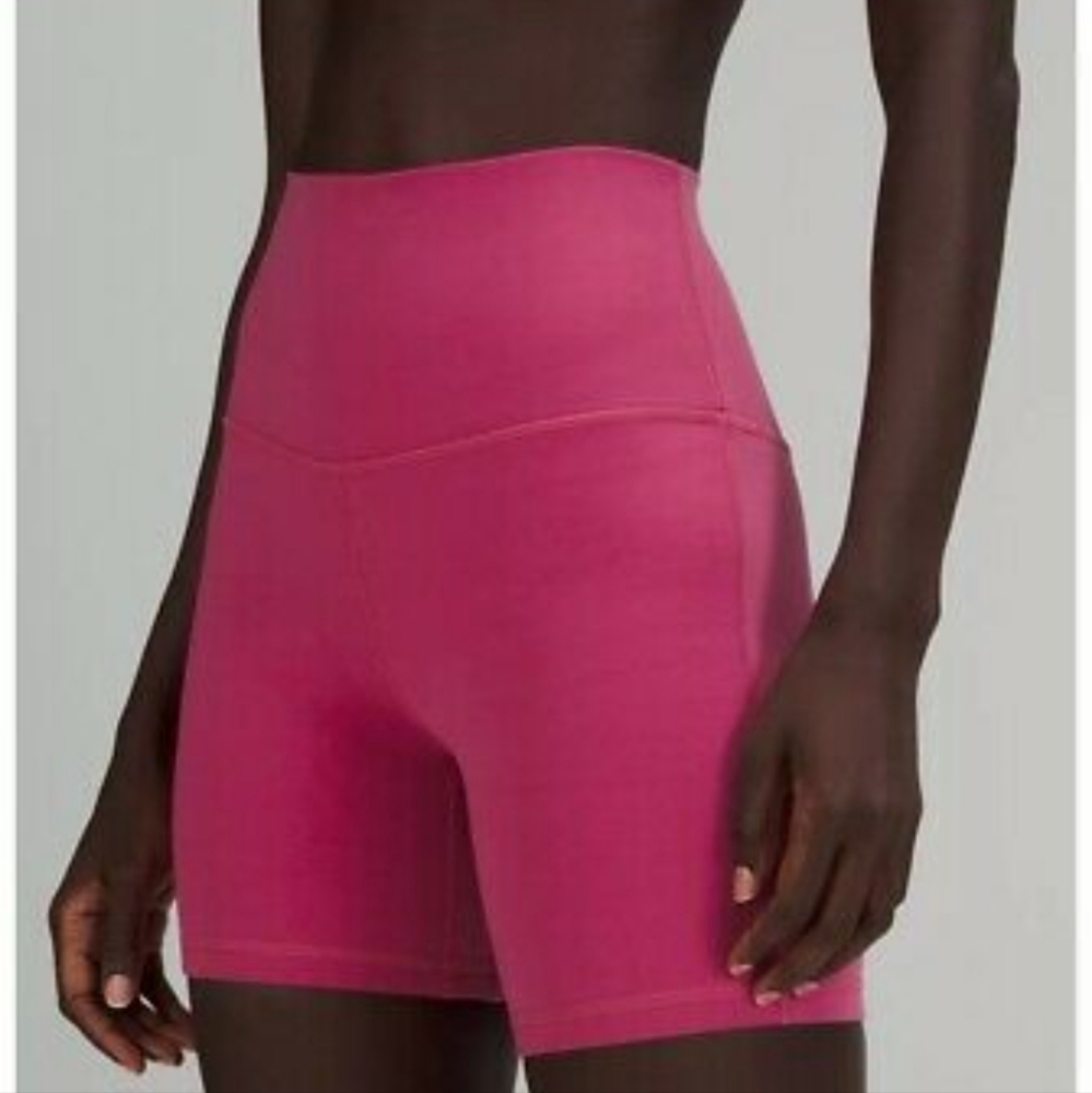 《Lululemon》 Align 6 Inch Shorts
